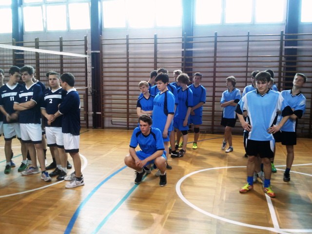 Reprezentacja gimnazjum zajęła drugie miejsce w Turnieju Siatkówki Reprezentacja gimnazjum zajęła drugie miejsce w Turnieju Siatkówki